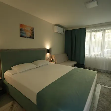 Hotel Makaza Complex *
