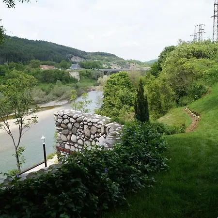 马卡匝大厦旅馆 酒店 *