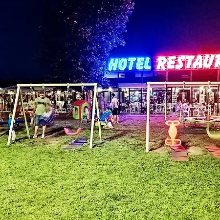 Makaza Complex Hotel *