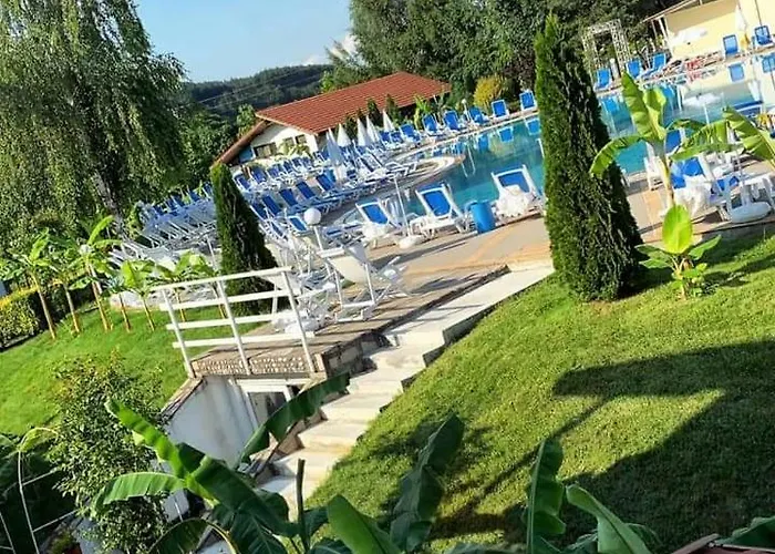 Hotel Makaza Complex Momtchilgrad